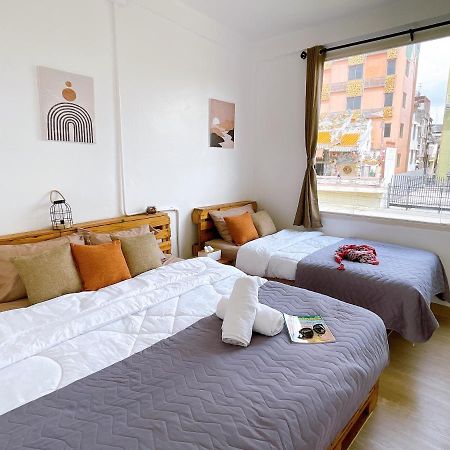 Lively And Cozy Canal House ,Entire House Μπανγκόκ Εξωτερικό φωτογραφία