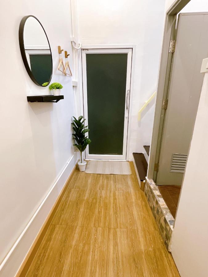 Lively And Cozy Canal House ,Entire House Μπανγκόκ Εξωτερικό φωτογραφία