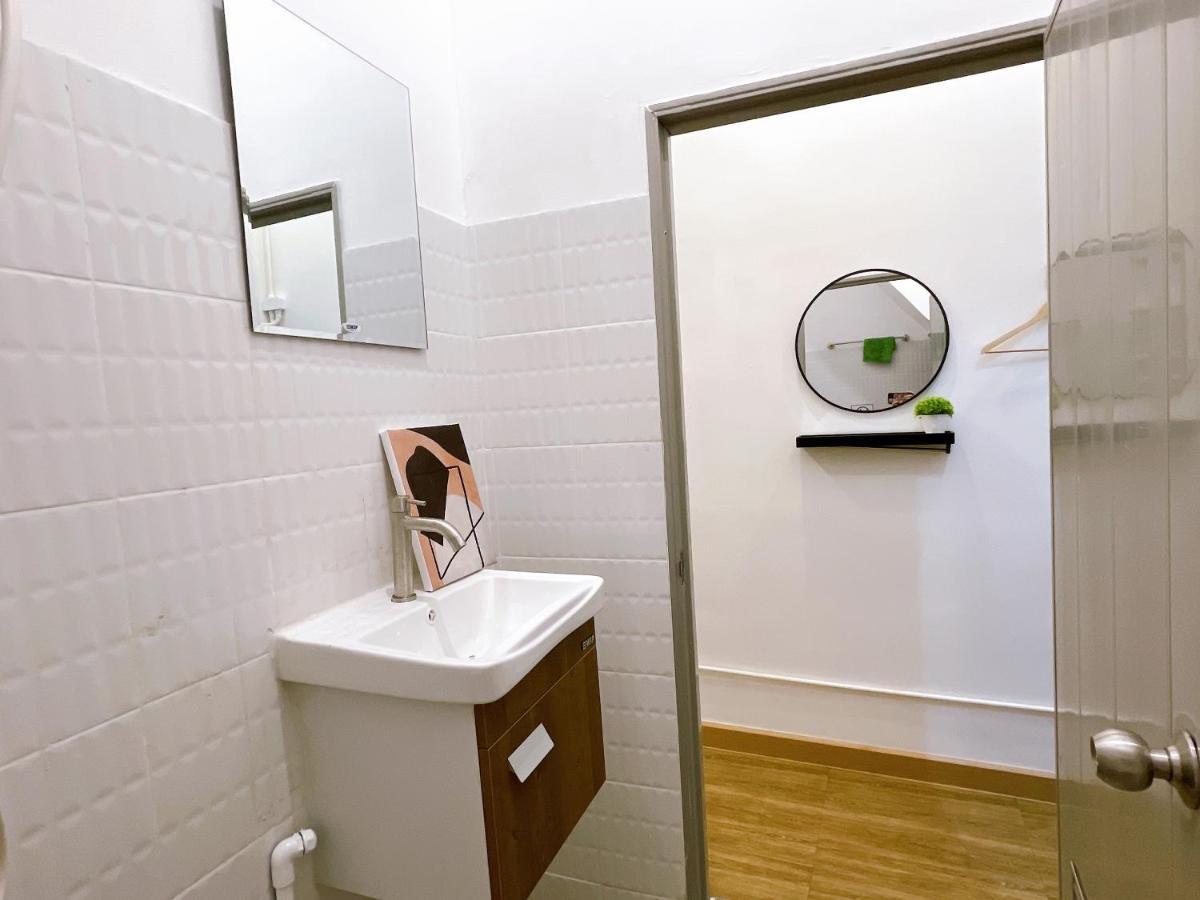 Lively And Cozy Canal House ,Entire House Μπανγκόκ Εξωτερικό φωτογραφία